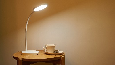 多功能發(fā)光二極管臺燈的設(shè)計